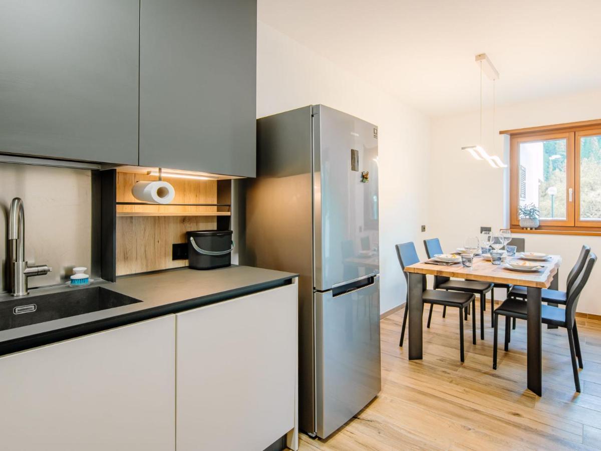 Apartment Enrosadira-9 By Interhome อัลบา ดิ คานาเซ ภายนอก รูปภาพ